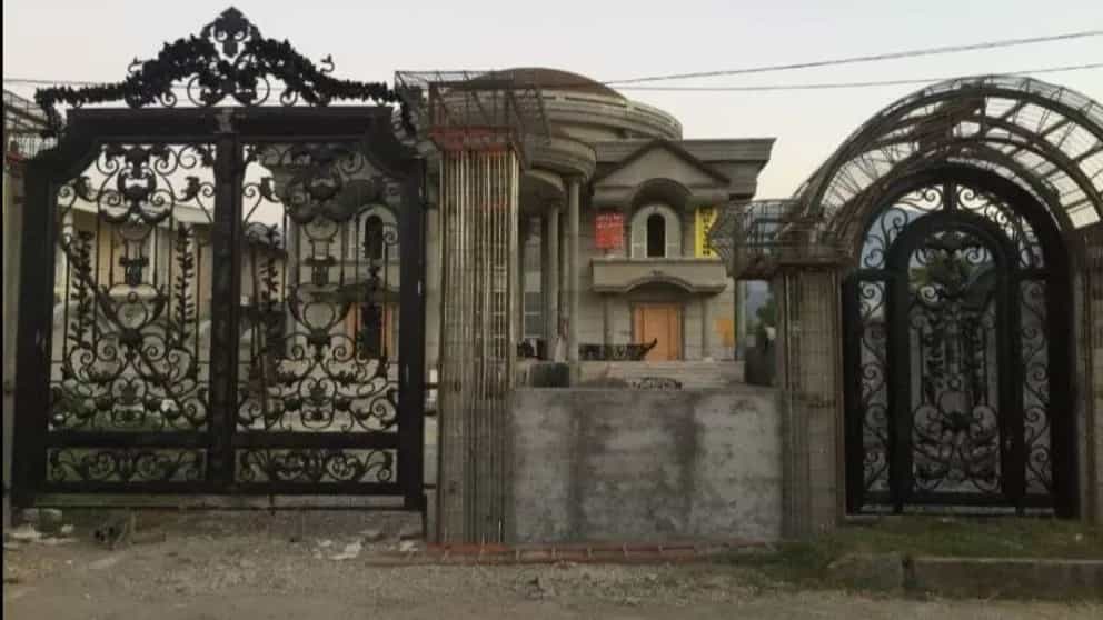 Ferforje garaj kapısı ve kapısı